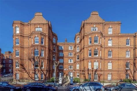 1 Bed Flat For Sale In Queens Club Gardens London W14 Zoopla