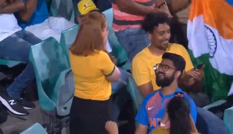 Indian man proposes Australian woman amid Ind vs Aus match; video goes ...