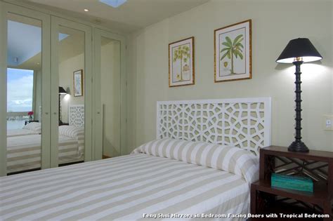 • mirror facing the front door in feng shui explained. Feng Shui Mirrors in Bedroom Facing Doors