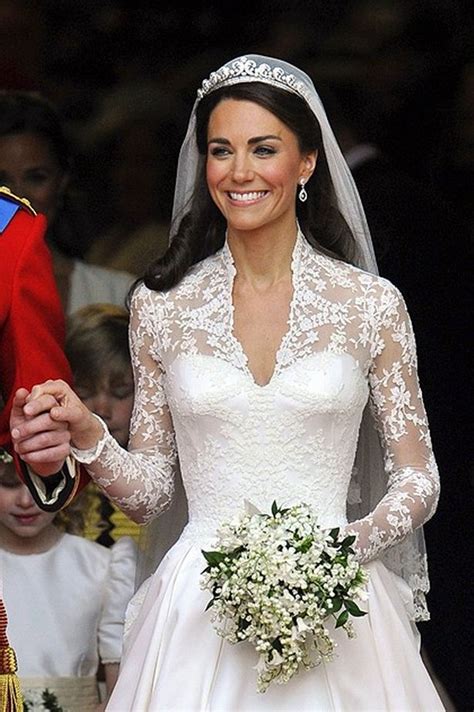 We're relieving all our favorite moments, from kate middleton's wedding dress reveal to the couple's. Kate Middleton's wedding dress - a look back at her iconic ...