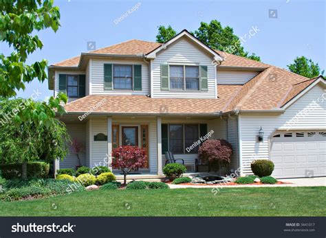 A Beautiful Suburban American Home Stock Photo 3441017 Shutterstock
