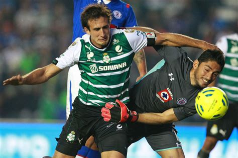 After working in the sports betting industry for several years, green became a professional sports writer and handicapper. SANTOS LAGUNA VS CRUZ AZUL, El Siglo de Torreón