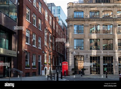 Deserted London Covid Lockdown Hi Res Stock Photography And Images Alamy