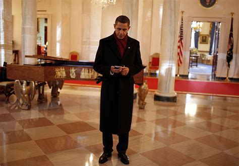 Updated President Obama Keeping His Blackberry