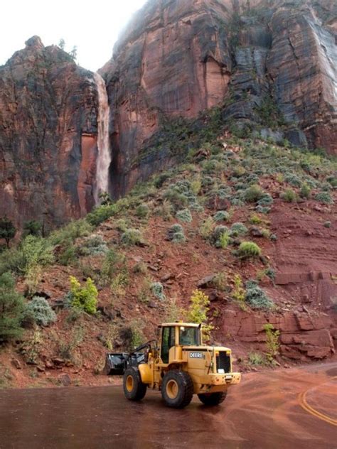 Breaking News Two Dead Five Missing After Flash Flooding In Zion
