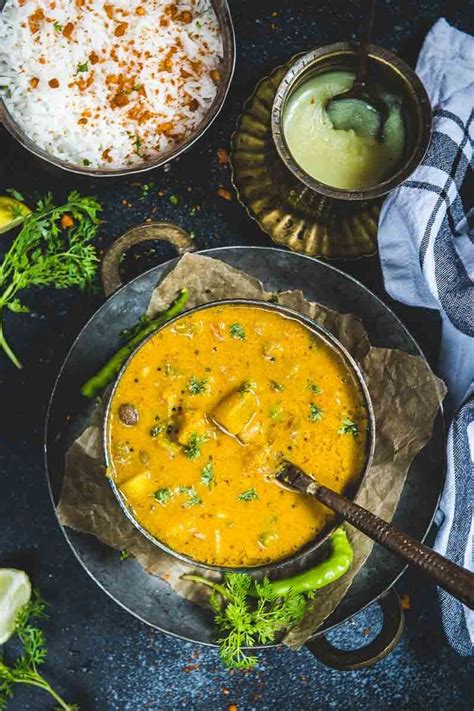 Here you will find a quick recipes that what every bachelor and working men/women need to cook a food within just 20 mins or 30 mins. Mix Vegetable Kootu is a simple, yet delicious dish that's made in most Tamil… | Indian ...