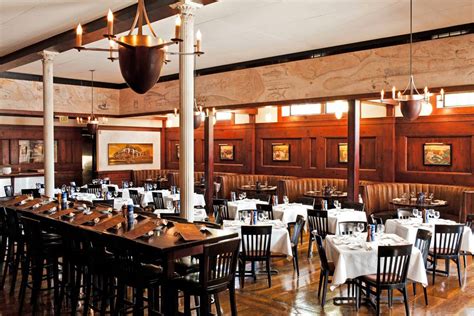 Hanks Seafood Voted Charlestons Best Seafood Restaurant 16 Years