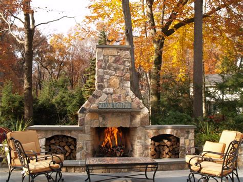Nothing Like An Outdoor Stone Fireplace Someday Rustic Outdoor Fireplaces Outdoor Fireplace