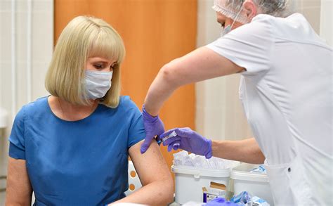 Вакцинацию проходила в пятом диагностическом центре в москве. Министр здравоохранения Ростовской области рассказала, как ...