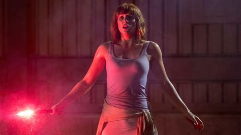 Why Jurassic Worlds Claire Dearing Is Actually A Feminist Hero