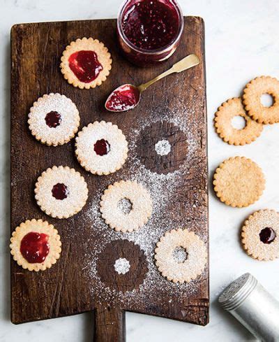 From cranberry & white chocolate shortbread to gingerbread scrabble biscuits, here's our fantastically festive collection of christmas cookie recipes. Recipe for Austrian Linzer Augen from Holiday Cookies and giveaway of the cookbook and three ...
