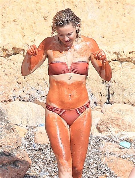 Kate Hudson In A Bikini In Spain July 2016 POPSUGAR Celebrity Photo 8