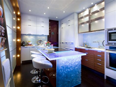 Tumbled Marble Backsplashes Pictures And Ideas From Hgtv Hgtv