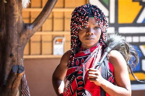 mujer del zulú imagen de archivo editorial imagen de etnicidad 81220524