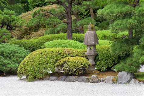 Japanese Zen Rock Garden At Portland Japanese Garden Portland Oregon