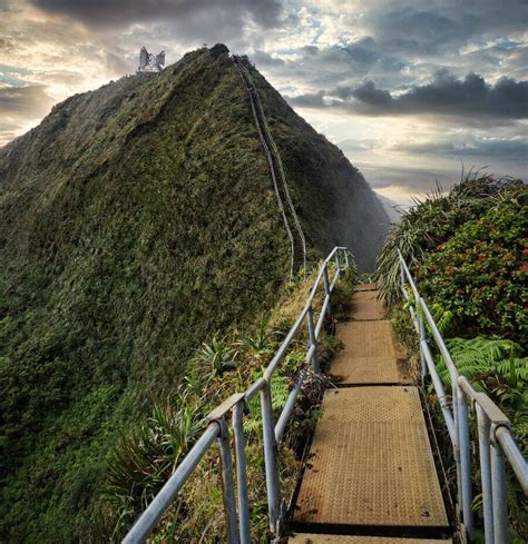 Haiku Stairway To Heaven Trail Scariest Hike On Oahu