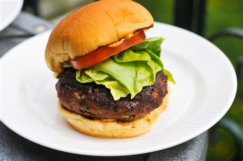 Grilled Asian Turkey Burger With Sriracha Mayo Recipe The Meatwave