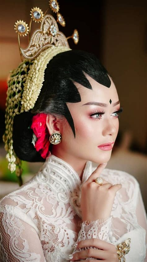 Pin Oleh Erniisa Di Myfav Indonesian Traditional Bride Di 2020