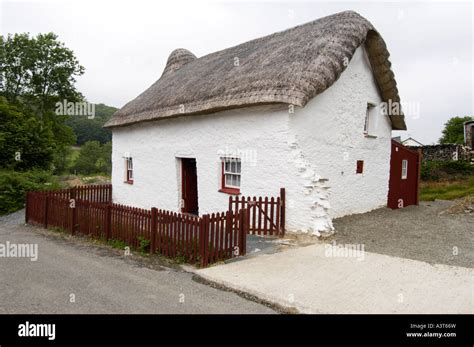 Troedrhiwfallen Thatched Roof Welsh Cottage Cribyn Ceredigion Owned By Greg Stevenson Under
