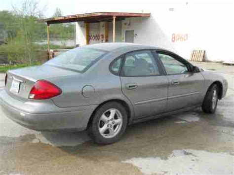 Purchase Used 03 Ford Taurus Se In Detroit Michigan United States
