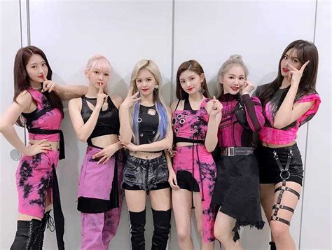 Everglow Stage Outfits Adios Everglow 2020