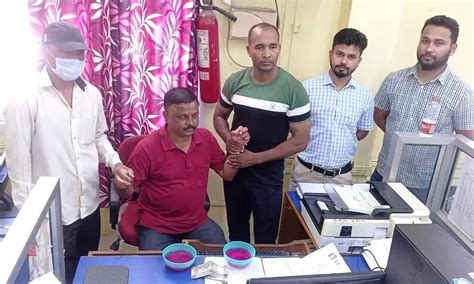 Assam Dealing Assistant Caught Red Handed While Accepting Bribe Sentinelassam