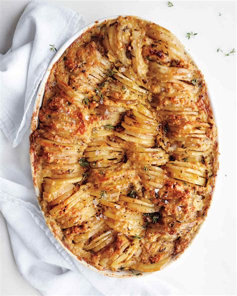 Our easter dinner recipes include springtime pasta dishes, crown rack of lamb, glazed ham, salmon, and more. 12 Spring Side Dish Recipes for Easter Ham | Martha Stewart