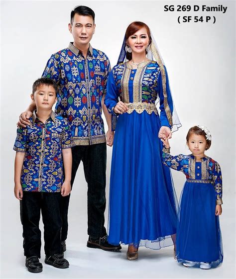 See more of baju couple keluarga « baju couple muslim « baju muslim couple on facebook. Jual Batik Keluarga,Batik Family,Baju Batik Sarimbit,Baju Couple Muslim,Sarimbit Batik,Kode Sg ...