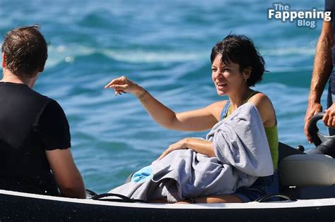 Lily Allen Nude Sexy On Beach Bikini Tits Photos The Fappening Plus