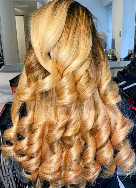 Pin By Tom Smith On Beautiful Curlys Curls For Long Hair Curly Hair