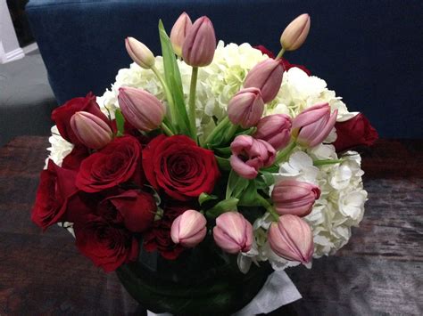 Through using our extensive global buying power we may be able to satisfy specific item requirements, outside our everyday assortment. All flowers from Costco, red roses, pink tulips and white ...