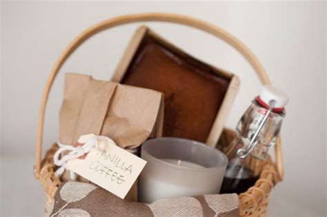 Diy Holiday Hostess T Basket The Sweetest Occasion