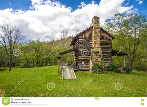 The best log cabin rentals near me are here! Kentucky Camp Cabin - cabin