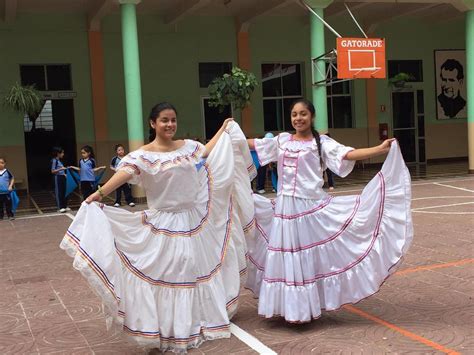 20 Última Vestidos Tipicos De El Salvador Felte Donw Hidbey