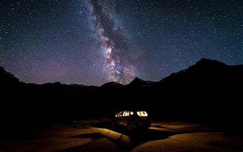 Download Wallpaper 3840x2400 Car Starry Sky Milky Way Night 4k Ultra