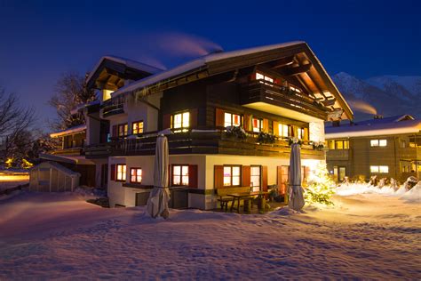 Stilvolle ferien in erholsamer umgebung! Landhaus Fliegenpilz in Oberstdorf • HolidayCheck | Bayern ...
