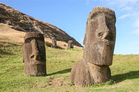 All along, the sculptures have secretly had torsos, buried beneath the earth. How to Make an Easter Island Head | eBay