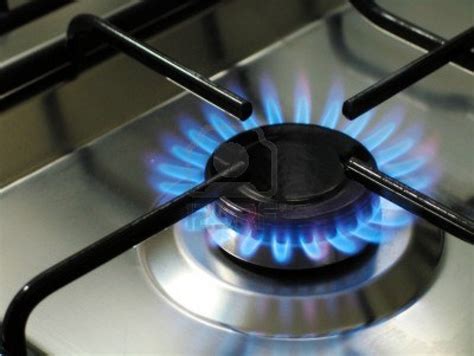Selanjutnya pilihlah kompor gas dengan tingkat keamanan yang tinggi agar kegiatan memasak bisa terhindar dari resiko buruk. Api Dapur Gas | Desainrumahid.com