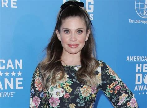 Danielle Fishel Bio Net Worth And Other Facts You Need To Know Wikibily