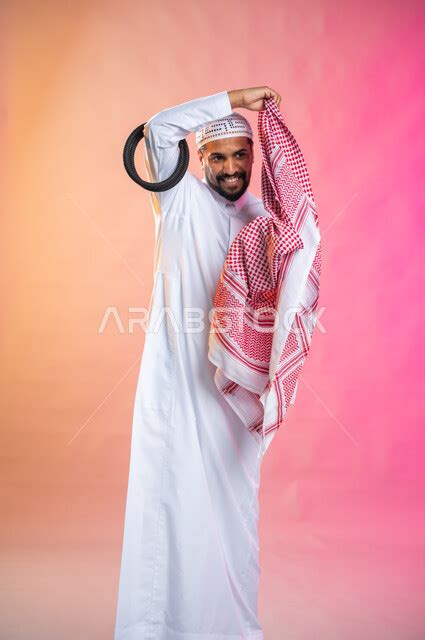 خطوات لبس الشماغ السعودي التقليدي الاستعداد للخروج التزين و التجمل و
