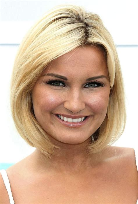 2023 Latest Short Shaggy Hairstyles For Round Faces