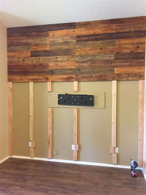 Rustic Accent Wall Ideas For Living Room Siatkowkatosportmilosci