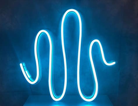 Neonplsus Abstract Squiggle Kemp London Bespoke Neon Signs And Prop