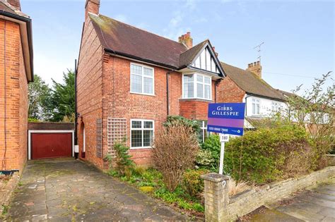 3 Bed Detached House For Sale In Meadow Road Pinner Middlesex Ha5
