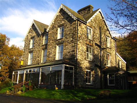 Betws Y Park Hill Hotel