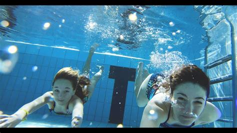 Carla Underwater Sister Swimming Challenge Youtube