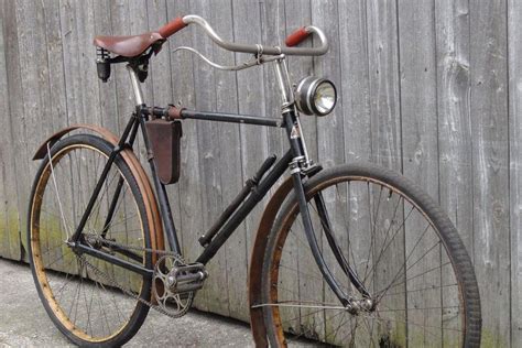 Maybe you would like to learn more about one of these? La historia de los frenos en la bicicleta