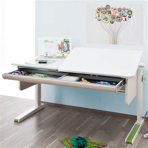 It should be simple, clearly lay out and executed in one. Moll Desk : Our Favorite Kids Study Desk | HÅLLNING
