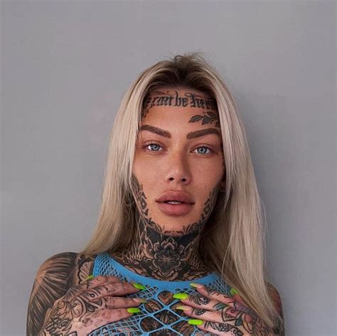 Britains Most Tattooed Woman Gets Vagina Tattooed And Posts Intimate