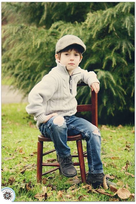 This Would Be Adorable For Chris Little Boy Photography Kid Poses
